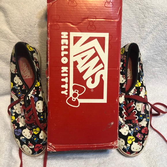 Hello Kitty vans - Picture 4 of 5